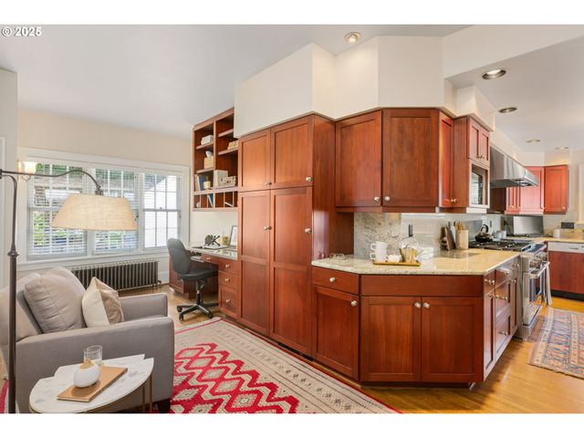 745 Nw CULPEPPER Ter, Portland, OR 97210