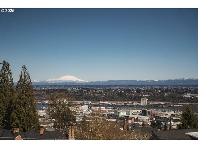 745 Nw CULPEPPER Ter, Portland, OR 97210