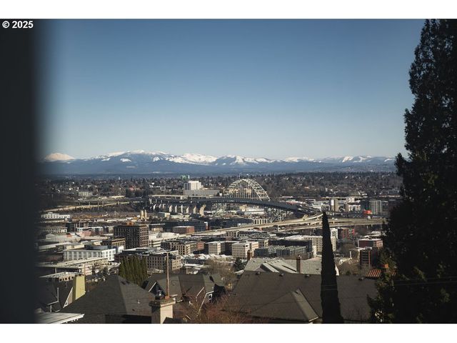 745 Nw CULPEPPER Ter, Portland, OR 97210