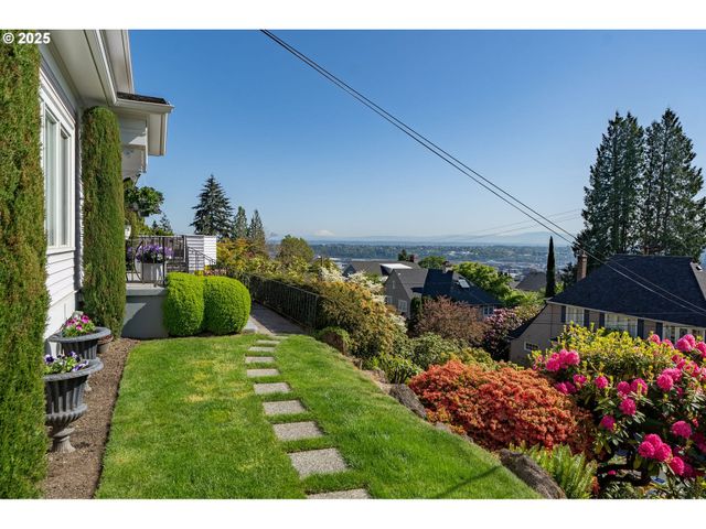 745 Nw CULPEPPER Ter, Portland, OR 97210