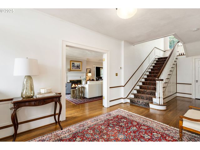 745 Nw CULPEPPER Ter, Portland, OR 97210