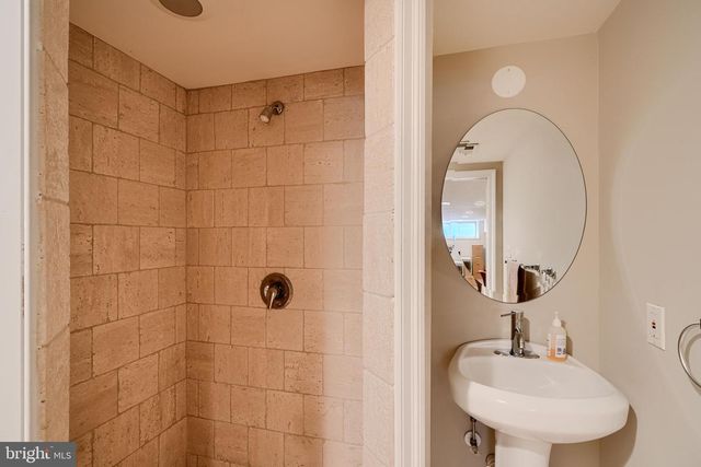 3211 EASTERN AVE, Baltimore, MD 21224