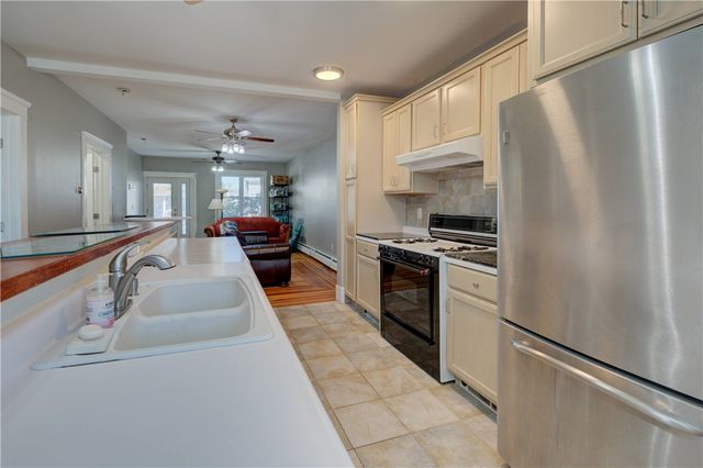 66 Roanoke Street, Providence, RI 02908