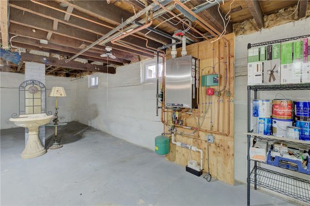 66 Roanoke Street, Providence, RI 02908