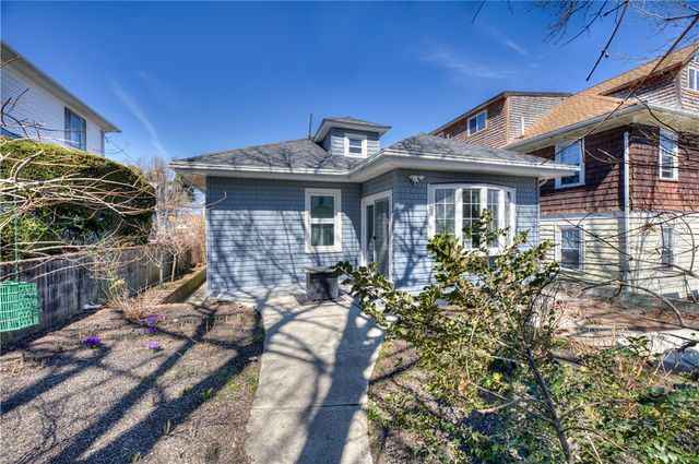 66 Roanoke Street, Providence, RI 02908