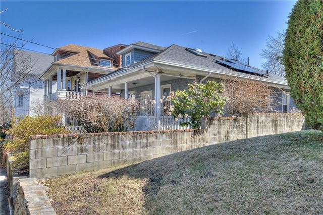 66 Roanoke Street, Providence, RI 02908