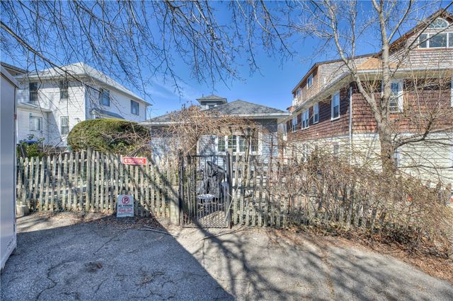 66 Roanoke Street, Providence, RI 02908