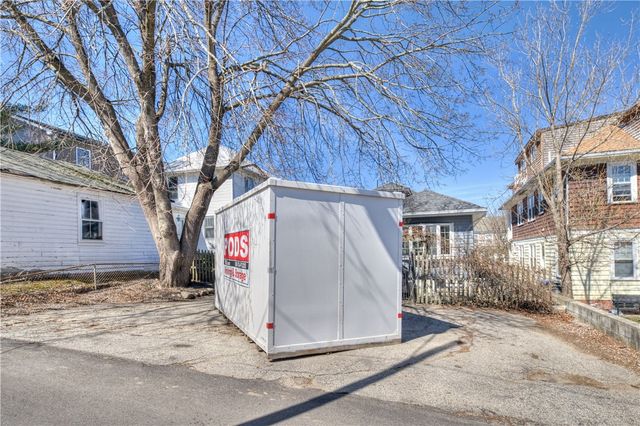 66 Roanoke Street, Providence, RI 02908