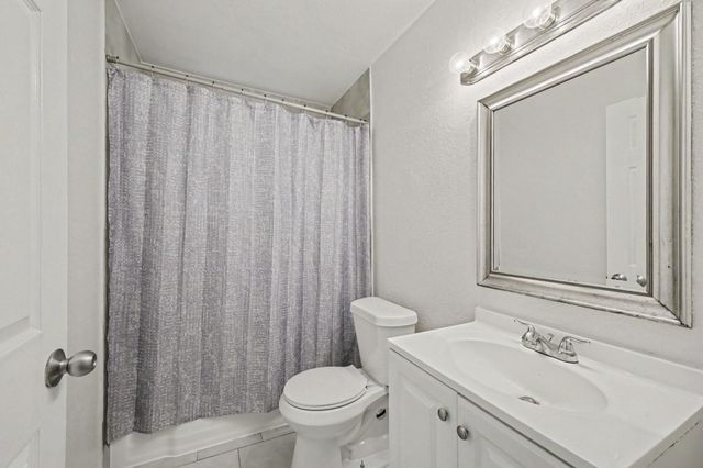 716 Hargest Street B, Prairie View, TX 77446