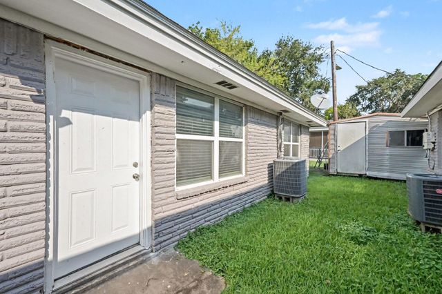 716 Hargest Street B, Prairie View, TX 77446