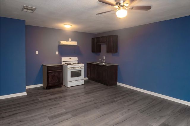 716 Hargest Street B, Prairie View, TX 77446