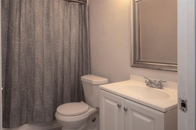 716 Hargest Street B, Prairie View, TX 77446