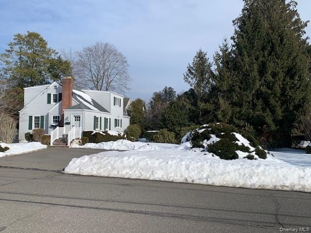 36 Burr Avenue, Northport, NY 11768