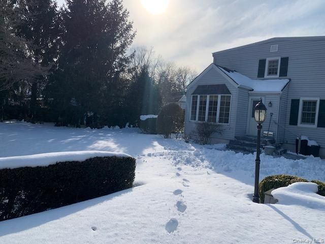 36 Burr Avenue, Northport, NY 11768