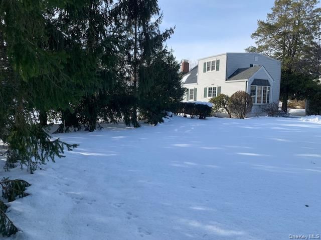 36 Burr Avenue, Northport, NY 11768