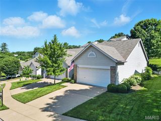 3279 Country Hollow Drive, Saint Louis, MO 63129
