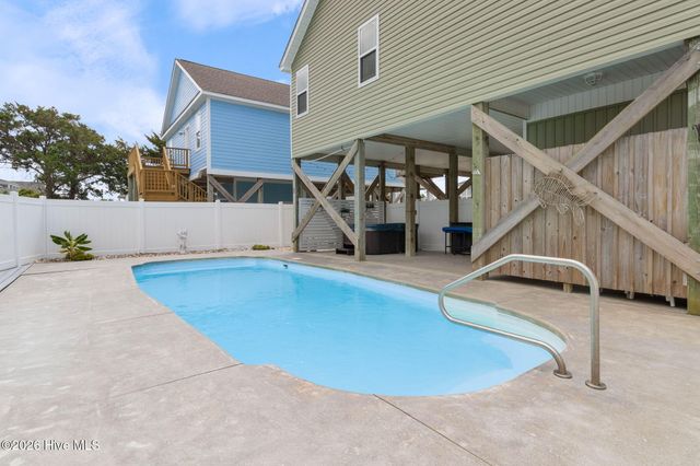 4012b E Dolphin Drive, Oak Island, NC 28465