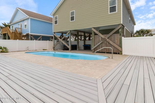 4012b E Dolphin Drive, Oak Island, NC 28465
