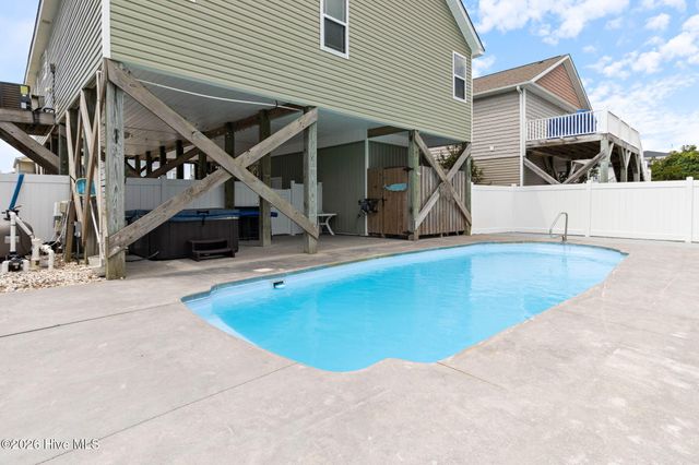 4012b E Dolphin Drive, Oak Island, NC 28465