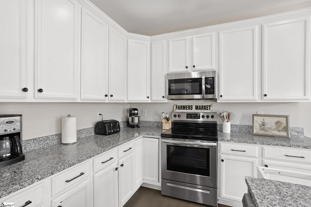 286 Foxbank Circle, Greer, SC 29651