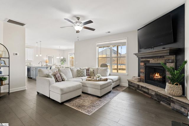 286 Foxbank Circle, Greer, SC 29651