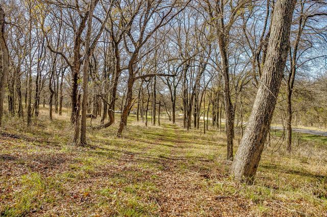 6267 Ben Day Murrin Road, Fort Worth, TX 76126