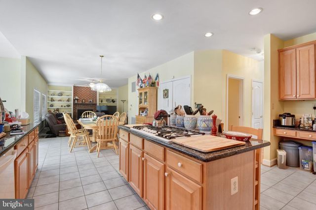 14237 CLUBHOUSE RD, Gainesville, VA 20155