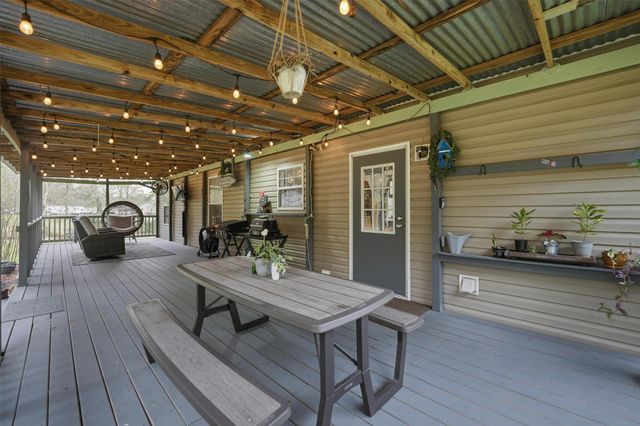 395 County Road 3891 S, Cleveland, TX 77328