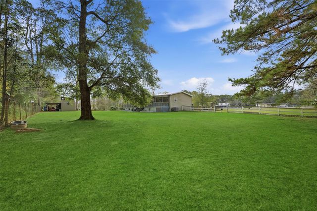 395 County Road 3891 S, Cleveland, TX 77328