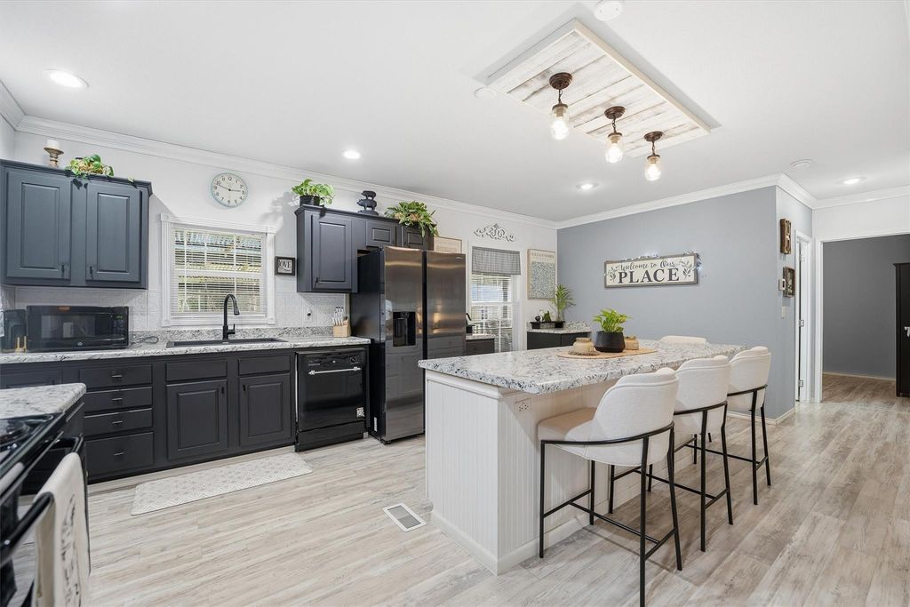 395 County Road 3891 S, Cleveland, TX 77328