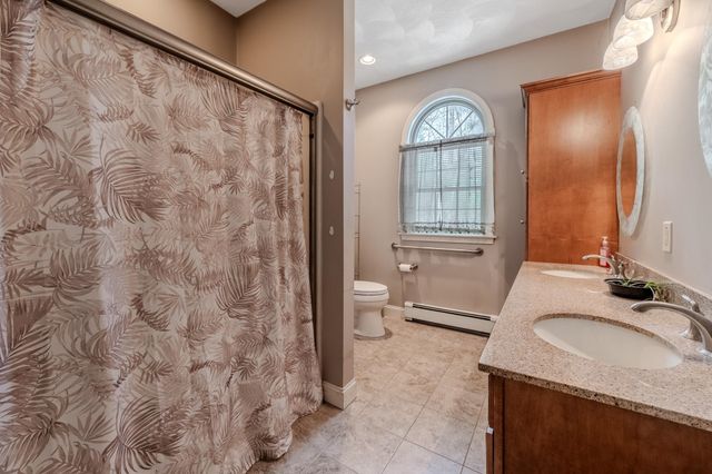 240 Main Street, Pelham, NH 03076