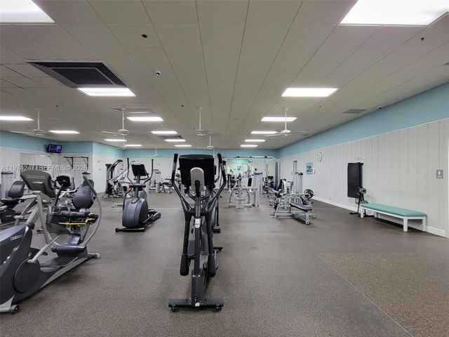 629 Saxony Ln N 629, Delray Beach, FL 33446