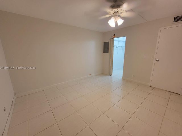 629 Saxony Ln N 629, Delray Beach, FL 33446