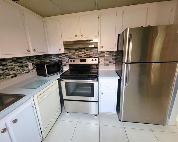 629 Saxony Ln N 629, Delray Beach, FL 33446