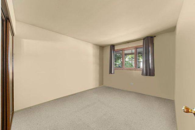 15112 Raday Drive, Midlothian, IL 60445