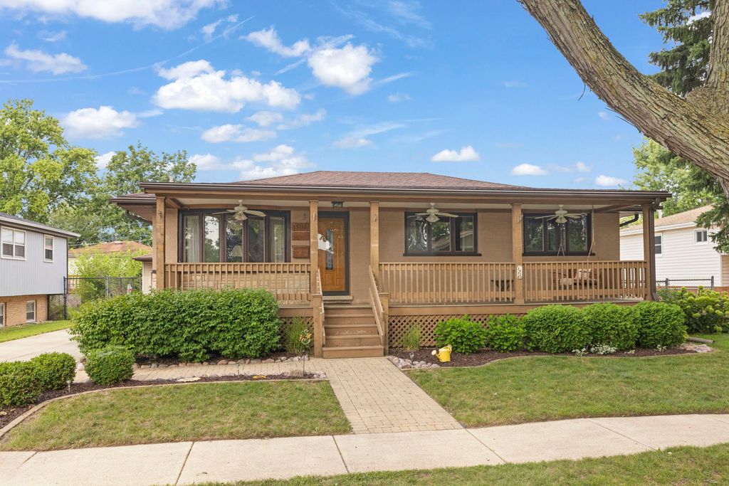 15112 Raday Drive, Midlothian, IL 60445