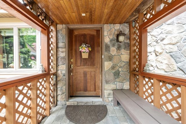 87 Gorham Street, Chelmsford, MA 01824