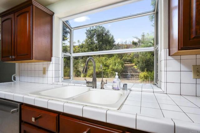 540 IDAHO AVE, Escondido, CA 92025