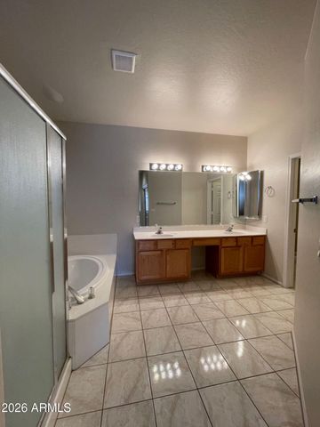 7140 E MEDINA Avenue, Mesa, AZ 85209