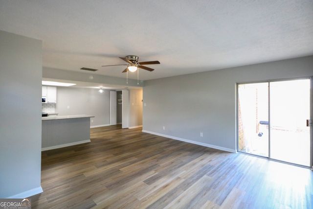 110 Westcliff Circle APT C, Warner Robins, GA 31093