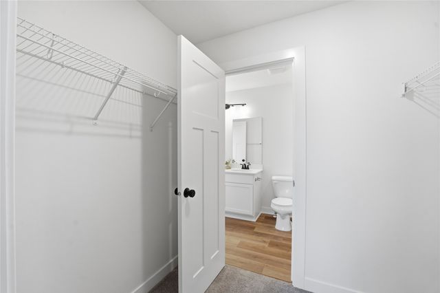 253 NW Waverly Drive, Waukee, IA 50263