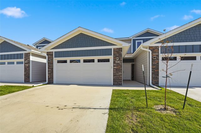 253 NW Waverly Drive, Waukee, IA 50263