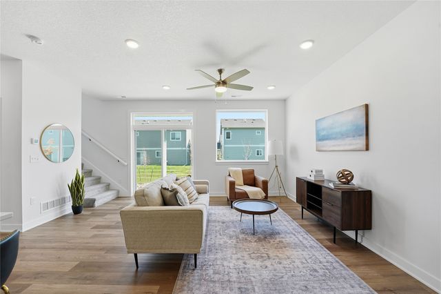 253 NW Waverly Drive, Waukee, IA 50263