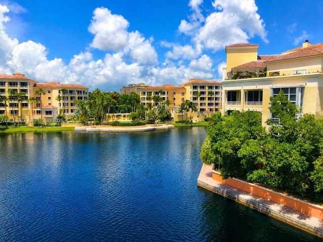 737 Crandon Blvd 402, Key Biscayne, FL 33149