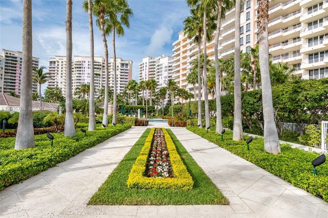 737 Crandon Blvd 402, Key Biscayne, FL 33149