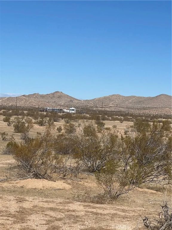 1 Amapola, California City, CA 93505