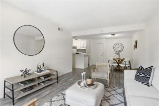 18620 Hatteras 276, Tarzana, CA 91356