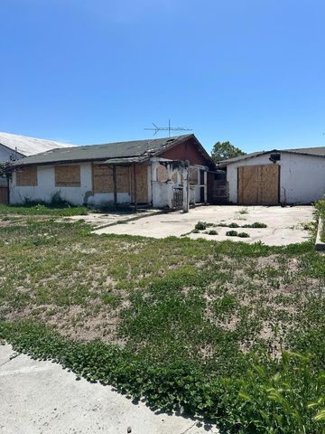 699 4th Street, San Juan Bautista, CA 95045