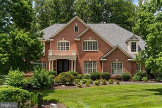 1108 HOBNAIL CT, Great Falls, VA 22066