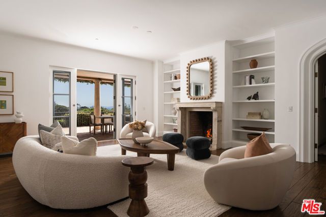 771 Garden Lane, Santa Barbara, CA 93108
